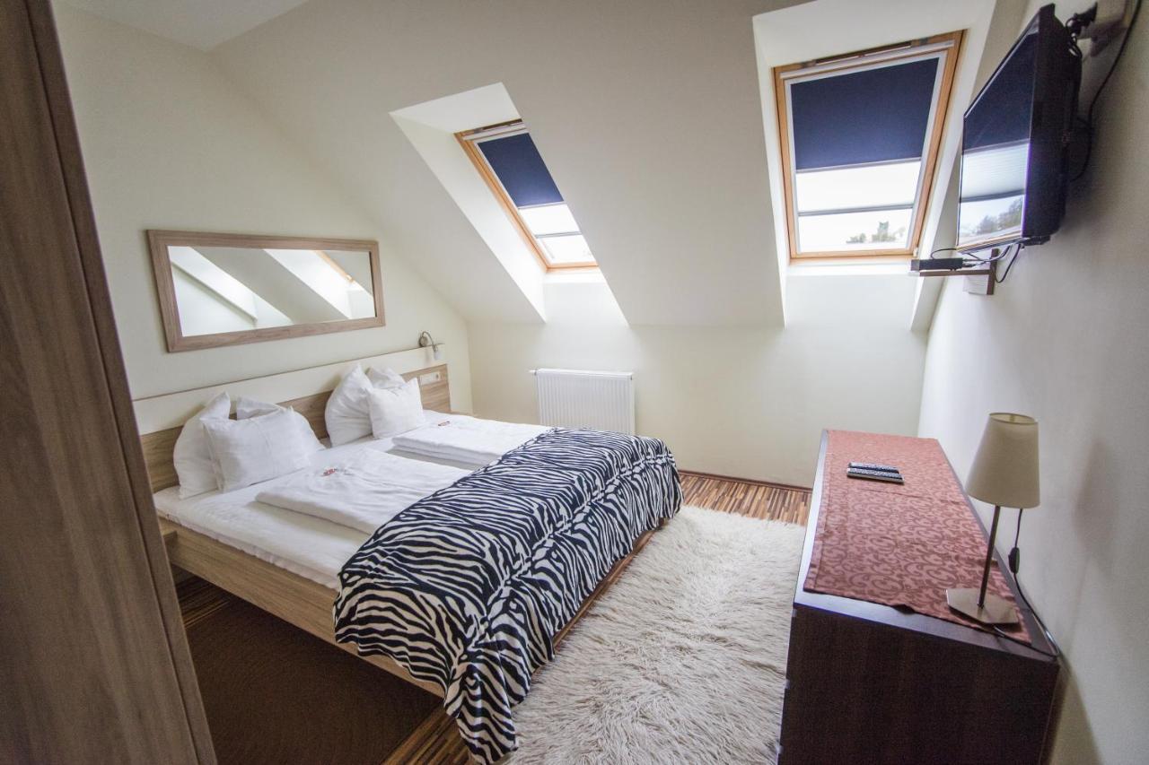 Azur Haz Gyoengyvirag Apartman Sárvár Exteriér fotografie